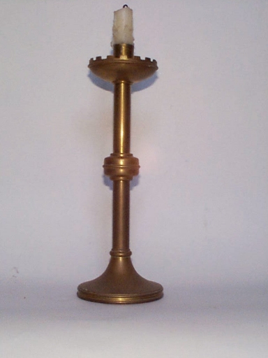 Chandelier d'acolyte