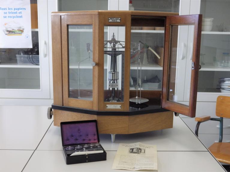 Collections pédagogiques du Lycée Maupertuis, 1 Rue Pierre de Coubertin (Saint-Malo)