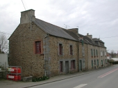 Alignement de maisons, 15-21 rue du Général Leclerc (Saint-Pierre-de-Plesguen fusionnée en Mesnil-Roc'h en 2019)