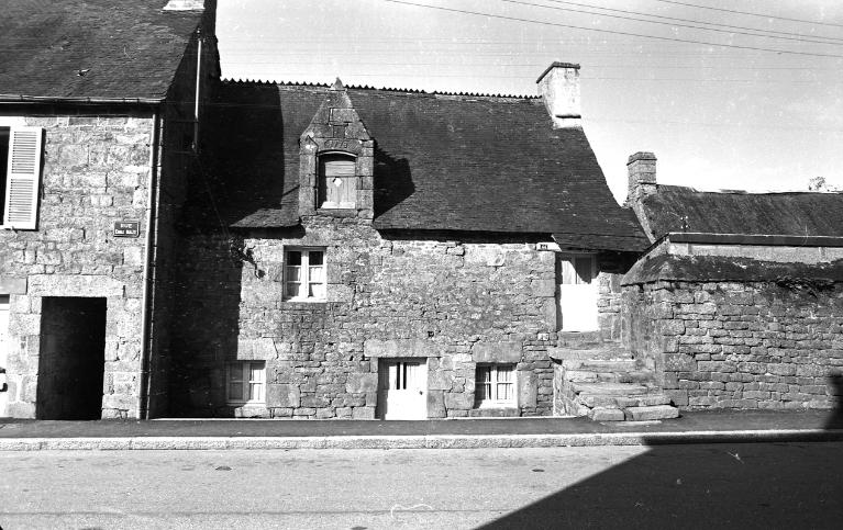 Maison, 44 rue Emile Mazé (Guémené-sur-Scorff)
