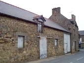 Ferme, rue du Clos Fresnais (Baguer-Morvan)