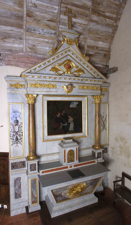 Ensemble de l'autel du Christ : autel, tabernacle, gradin d'autel, degré d'autel, retable (Saint-Aubin-du-Pavail fusionnée en Châteaugiron en 2017)