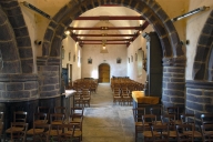 Décor de charpente : 8 entraits, sablières, lambris de revêtement