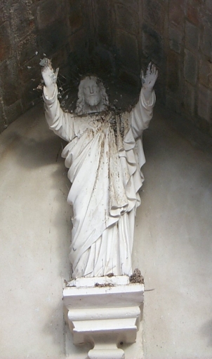 Statue : Christ bénissant