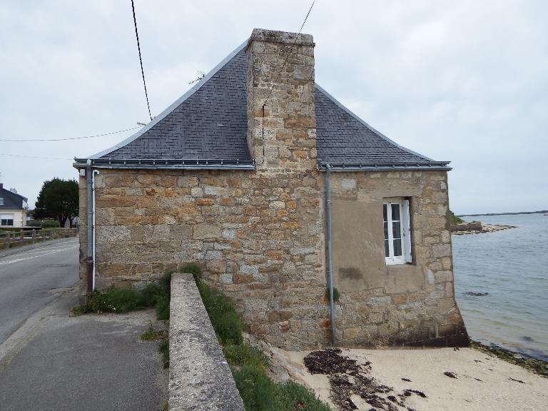 Moulins à marée de Stervins, puis scierie, actuellement maison, 1 rue de Stervins (Riantec)