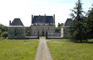 Les châteaux et les manoirs sur la commune de Saint-Thual