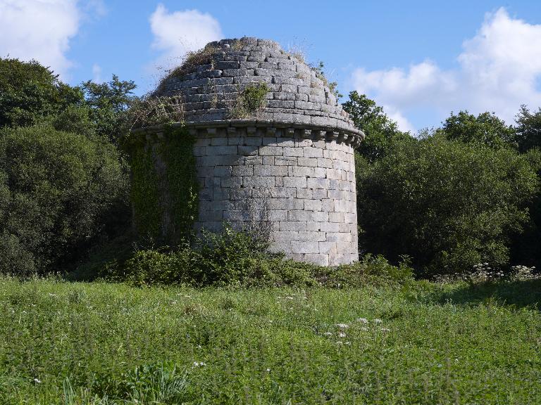 Colombier du manoir de Guernanchanay (Plouaret)