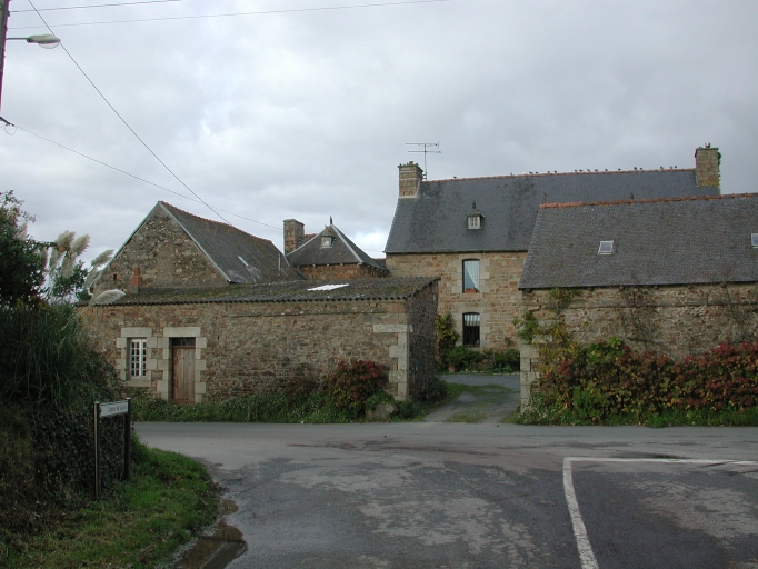 Maison ; ferme de Kerhamon, rue de la Résistance (Ploubazlanec)