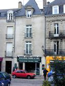 Maison, 9 place du Poids Public, 5 ruelle de la Poissonnerie (Vannes)