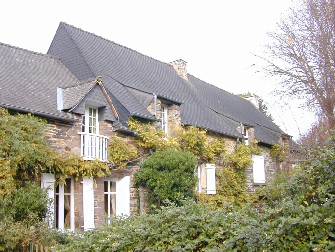 Alignement de trois maisons, la Gâtinelais (Pipriac)