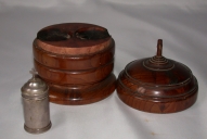 Ampoules aux saintes huiles et leur coffret (Tressé fusionnée en Mesnil-Roc'h en 2019)