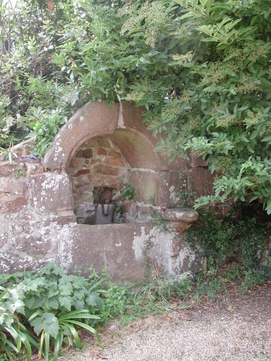 Puits Crec'h ar Barrier, 31 route de Lannion (Trégastel)