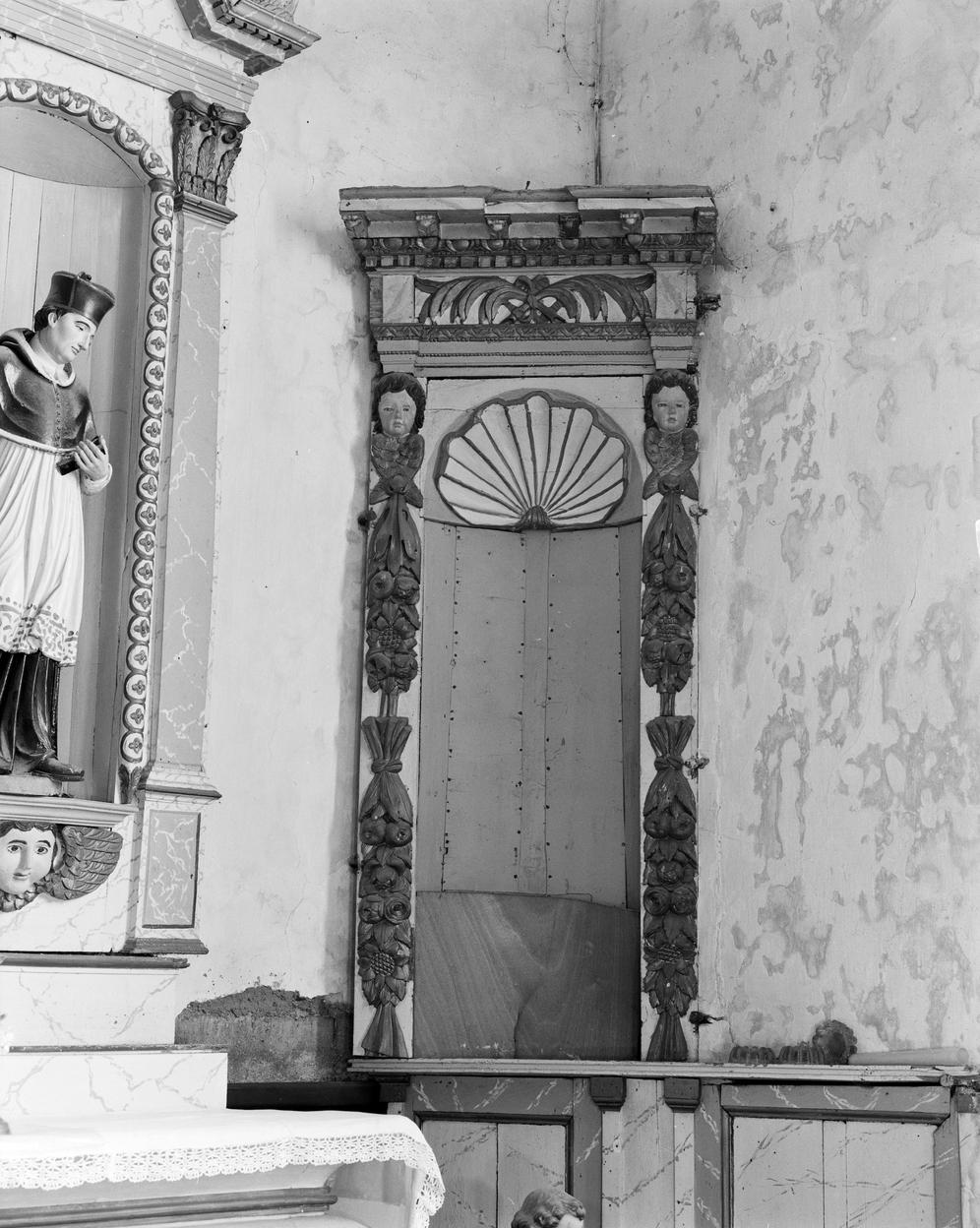 Retable, église paroissiale Saint-Pierre, Saint-Paul (Malguénac)