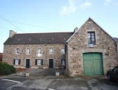 Maisons, place de la Liberté (Pleubian)