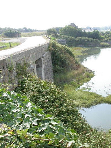 Pont, près de la Couaille (Saint-Père-Marc-en-Poulet)