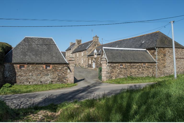 Ferme, Baloré (Hengoat fusionnée en La Roche-Jaudy en 2019)