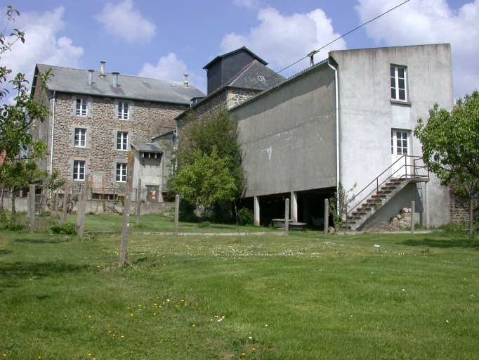 Minoterie Bourdé, 15 rue du Capitaine de la Motte (Plénée-Jugon)