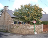 Maison, rue des Grèves ; rue Duguay-Trouin, la Ville-Louais (Pordic)