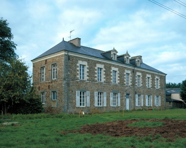 Manoir, la Garenne (Lieuron)