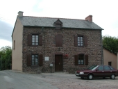 Maison, le Rocher de Coulon (Montfort-sur-Meu)