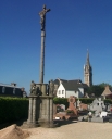 Les églises, chapelles, cimetières, croix monumentales et monuments aux morts sur la commune de Ploubazlanec