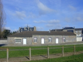 Salle des fêtes, rue de la Fontaine (Meillac)