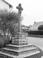 Croix de chemin, dite Croix des Cormiers (Saint-Martin-sur-Oust)
