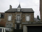 Maison, 13 rue Saint Nicolas (Sens-de-Bretagne)