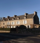 Maisons, alignement de trois logis, rue Joliet, la Ville-Asselin (Ploubalay fusionnée en Beaussais-sur-Mer en 2017)