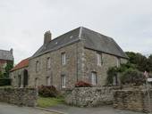 Manoir au 1 rue Bel-Air (Plounévez-Moëdec)