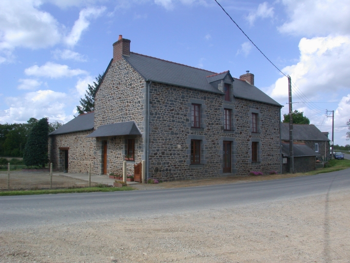 Ferme, le Village (La Chapelle-aux-Filtzméens)