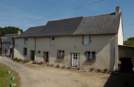 Les maisons et fermes documentées sur la commune de Saint-Aubin-du-Pavail (fusionnée en Châteaugiron en 2017)