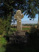 Croix de chemin, le Valet (Caro)