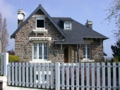 Maison, 19 rue du Bignot (Etables-sur-Mer fusionnée en Binic-Etables-sur-Mer en 2016)