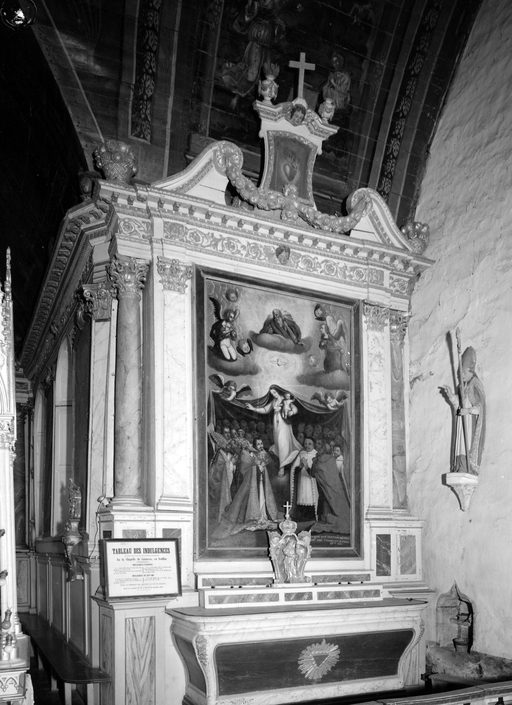 Autel, retable, tabernacle, gradins d'autel (2), (autel secondaire, autel tombeau, retable architecturé) : de la frairie, chapelle Notre-Dame-de-Carmes (Neulliac)