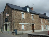 Maison, 13 rue de l'Eglise (Saint-Thurial)