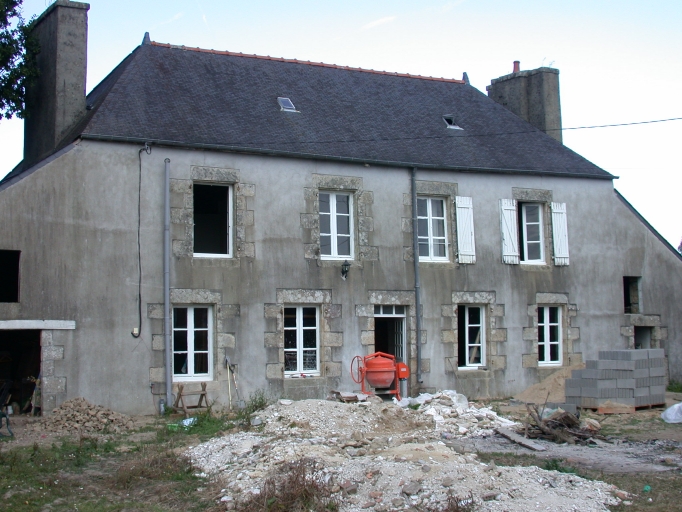 Ferme 2, rue de la Bonne Fontaine (Bieuzy fusionnée en Pluméliau-Bieuzy en 2019)