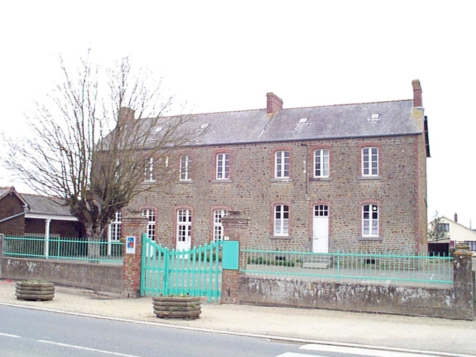 École privée de filles, 5 rue de Paris (Baguer-Pican)