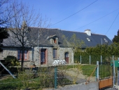 Alignement de maisons, l'Epinay (Domalain)