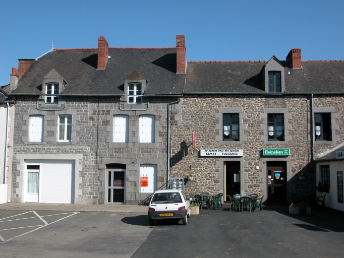Maison, 3 rue du Bourg (Pleugueneuc)