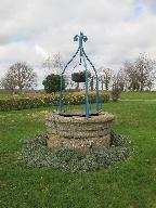 Puits de l'ancien manoir de Mué (Parcé)