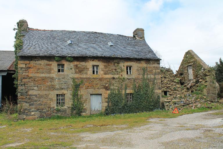 Les maisons et fermes sur la commune de Saint-Coulitz