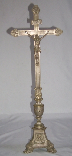 Croix d'autel 3