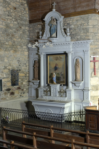 Ensemble de l'autel de la Vierge : autel, tabernacle, retable, 2 gradins d'autel, degrés d'autel