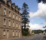Hôtel de voyageurs, actuellement immeuble à logements, 2 place Gilles de Bretagne ; rue du Port, le Guildo (Créhen)