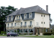 Hôtel des Pins, allée des Acacias, Sables-d'Or-les-Pins (Fréhel)