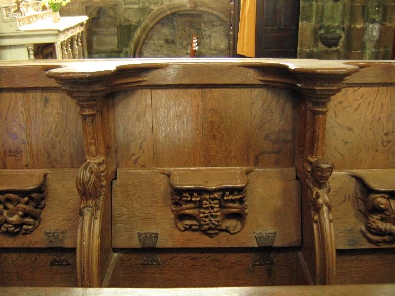 Cathédrale Saint-Tugdual : stalle 10