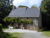 Alignement de logis, la Fromais (Maxent)