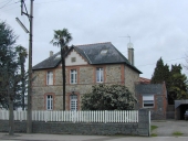 Maison, 33 avenue de la Libération (Combourg)