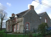 Ferme, actuellement maison, le Clos Rolland (Saint-Pierre-de-Plesguen fusionnée en Mesnil-Roc'h en 2019)